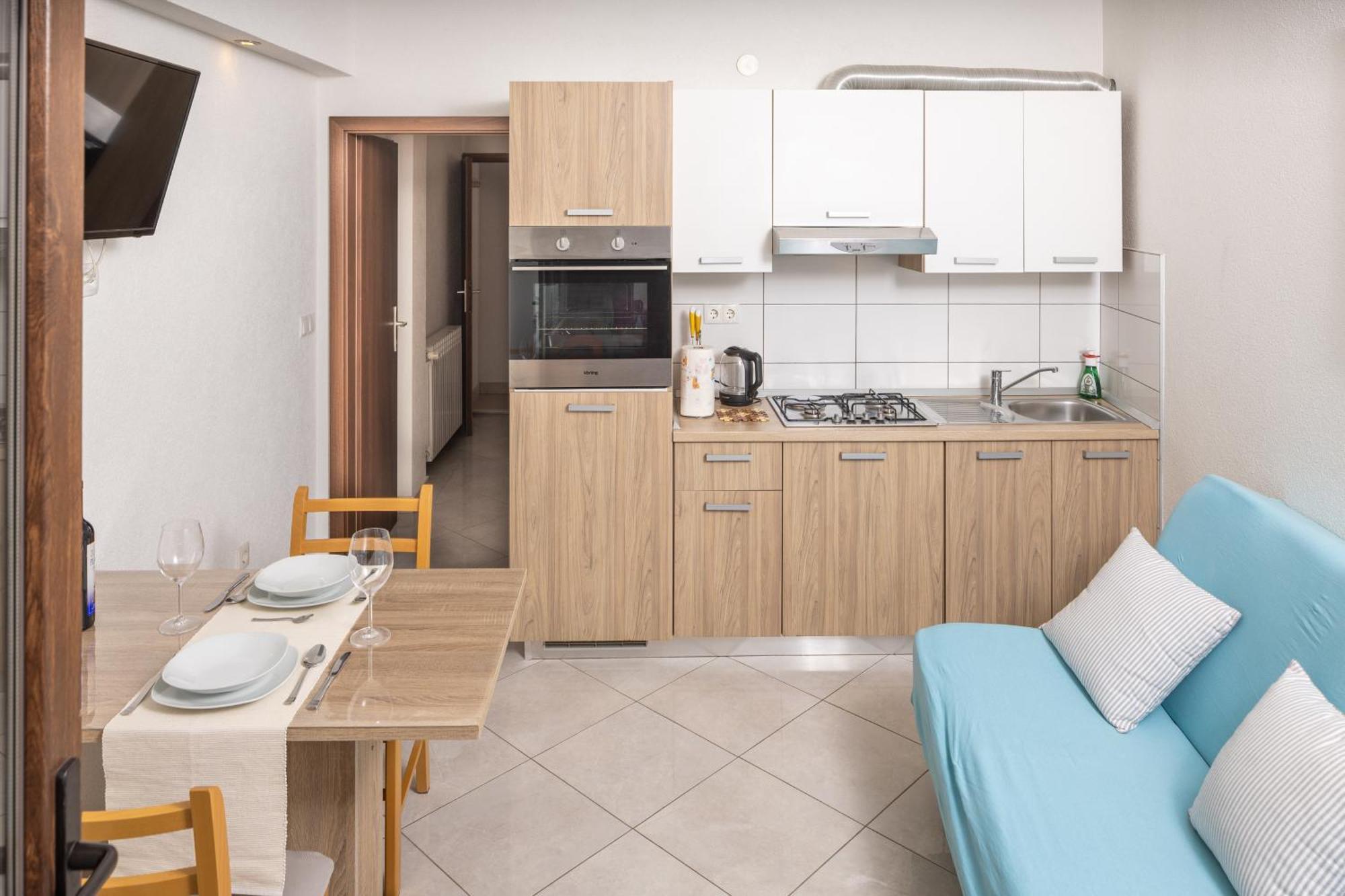 Apartments Damjanic Jerko Врбоска Экстерьер фото